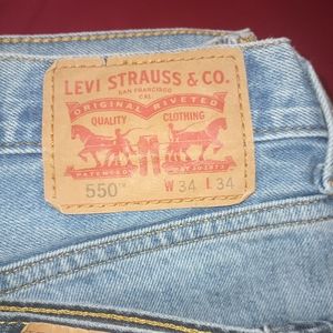 Newly used Levi jeans34x34,2ea. 36x34,3ea. 33x34,1ea.